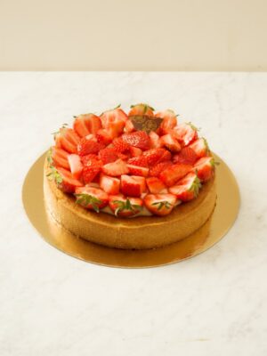 Jordgubbsmazarintårta